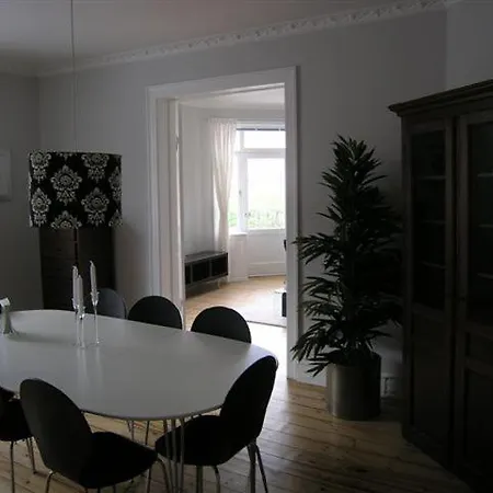 Frederiksberg 435 Lägenhet *